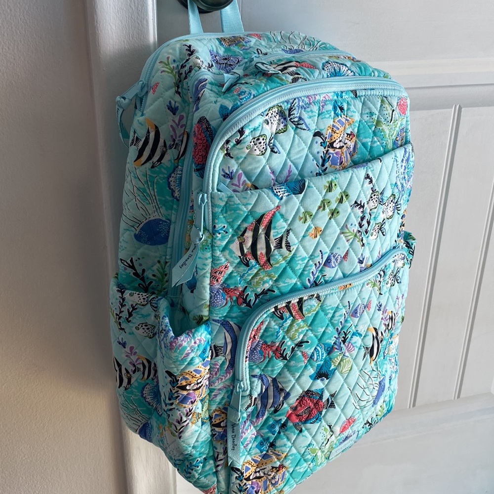 Vera Bradley Large backpack Antilles treasure NWT XL TRAVEL BLUE FISH ESSENTIAL - Picture 3 of 8